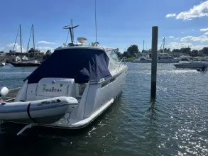 Thumbnail von Tiara Yachts 3500 Sovran