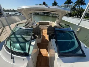 Thumbnail von Sea Ray SLX 350
