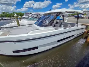 Thumbnail von De Antonio Yachts D32