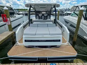 Thumbnail von De Antonio Yachts D32