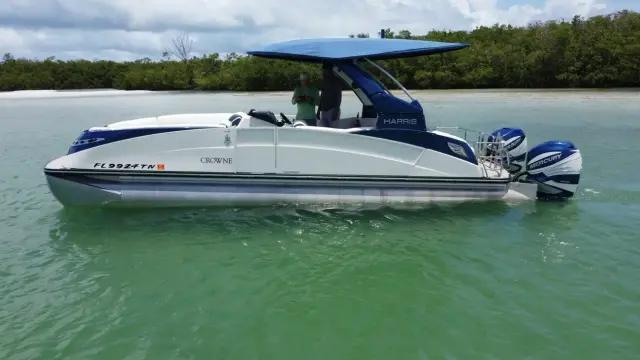 Harris Crowne Sl 270 Twin Engine