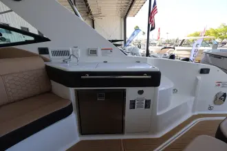 Thumbnail von Sea Ray 320 Sundancer Outboard