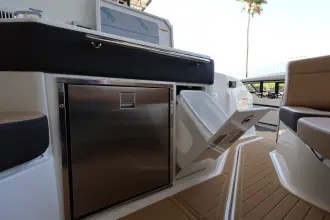 Thumbnail von Sea Ray 320 Sundancer Outboard
