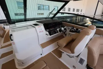 Thumbnail von Sea Ray 320 Sundancer Outboard