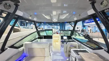 Thumbnail von Boston Whaler 280 Vantage