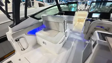 Thumbnail von Boston Whaler 280 Vantage