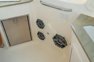 Thumbnail von Boston Whaler 350 Realm