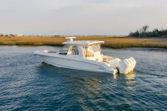 Thumbnail von Boston Whaler 350 Realm