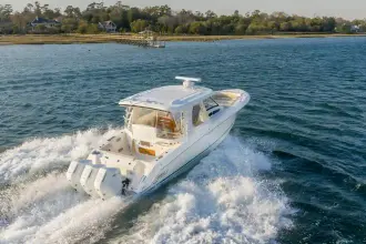 Thumbnail von Boston Whaler 350 Realm