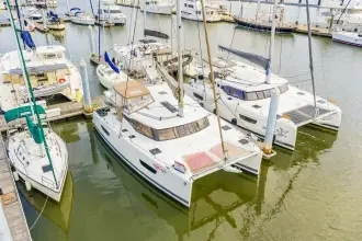 Thumbnail von Fountaine Pajot Lucia 40 Refaire