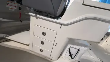 Thumbnail von Boston Whaler 330 Outrage