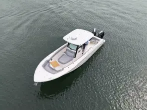 Thumbnail von Boston Whaler 330 Outrage