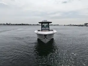 Thumbnail von Boston Whaler 330 Outrage