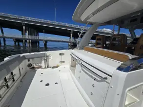 Thumbnail von Boston Whaler 420 Outrage