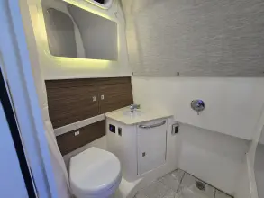 Thumbnail von Boston Whaler 420 Outrage