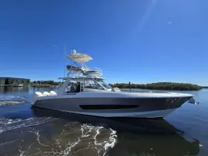 Thumbnail von Boston Whaler 420 Outrage