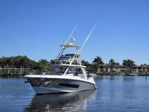 Thumbnail von Boston Whaler 420 Outrage