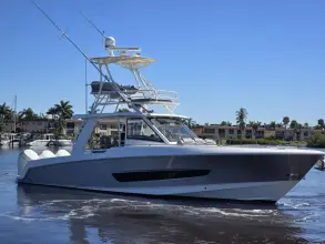 Thumbnail von Boston Whaler 420 Outrage