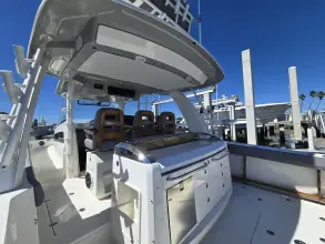 Thumbnail von Boston Whaler 420 Outrage