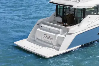 Thumbnail von Tiara Yachts C49 Coupe Seeker