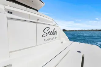 Thumbnail von Tiara Yachts C49 Coupe Seeker
