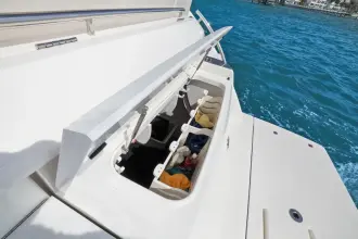 Thumbnail von Tiara Yachts C49 Coupe Seeker