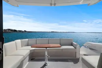 Thumbnail von Tiara Yachts C49 Coupe Seeker