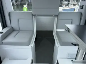 Thumbnail von Cruisers Yachts 38 VTR EC