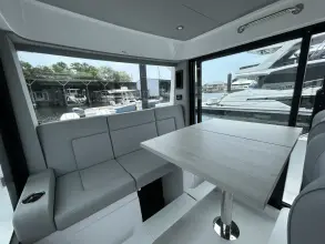Thumbnail von Cruisers Yachts 38 VTR EC