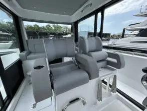 Thumbnail von Cruisers Yachts 38 VTR EC