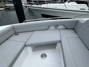 Thumbnail von Cruisers Yachts 38 VTR EC