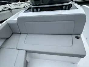 Thumbnail von Cruisers Yachts 38 VTR EC