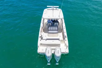 Thumbnail von Boston Whaler 330 Outrage