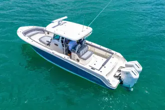 Thumbnail von Boston Whaler 330 Outrage