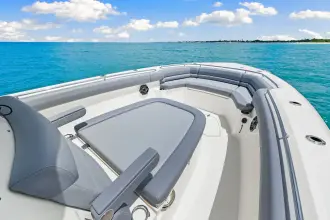 Thumbnail von Boston Whaler 330 Outrage