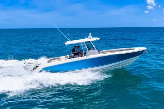 Thumbnail von Boston Whaler 330 Outrage