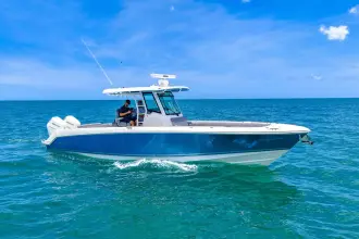 Thumbnail von Boston Whaler 330 Outrage