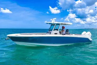 Thumbnail von Boston Whaler 330 Outrage