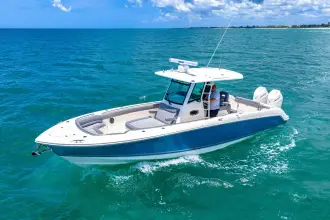 Thumbnail von Boston Whaler 330 Outrage