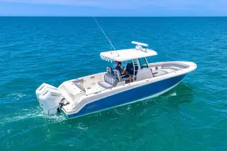 Thumbnail von Boston Whaler 330 Outrage