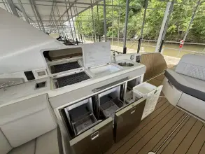 Thumbnail von Sea Ray SLX 400 Outboard