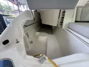 Thumbnail von Sea Ray SLX 400 Outboard