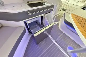 Thumbnail von Sea Ray Sundancer 320