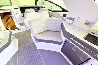 Thumbnail von Sea Ray Sundancer 320