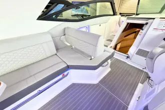 Thumbnail von Sea Ray Sundancer 320