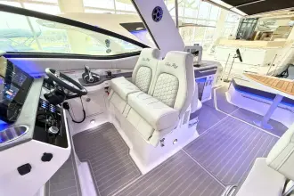 Thumbnail von Sea Ray Sundancer 320