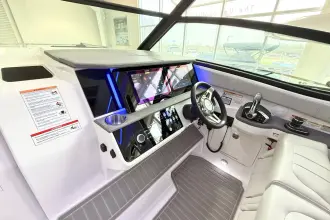 Thumbnail von Sea Ray Sundancer 320