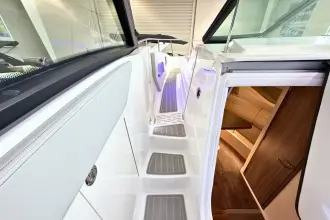 Thumbnail von Sea Ray Sundancer 320