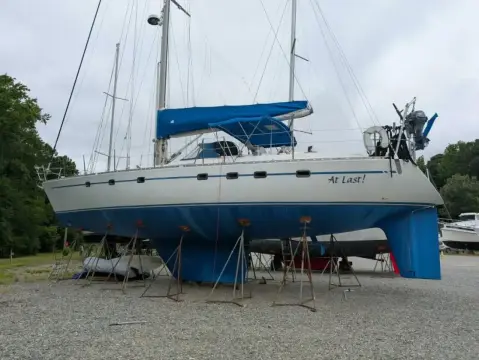 Tayana 55 At Last