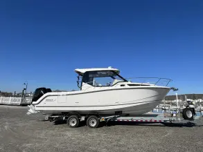 Boston Whaler 325 Conquest